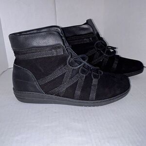 Hartjes XS unisex size mens  6.5 black suede hightop shoes Read size